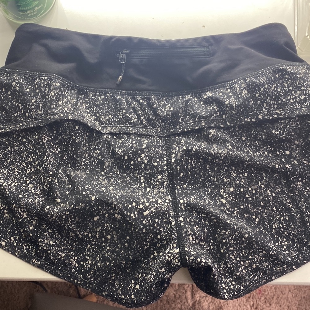 Black Patterned Lululemon Shorts - image 3